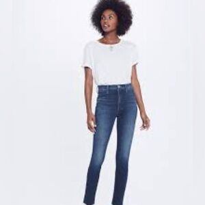 Mother denim the swooner coin pocket ‘the streets are talking” size 27